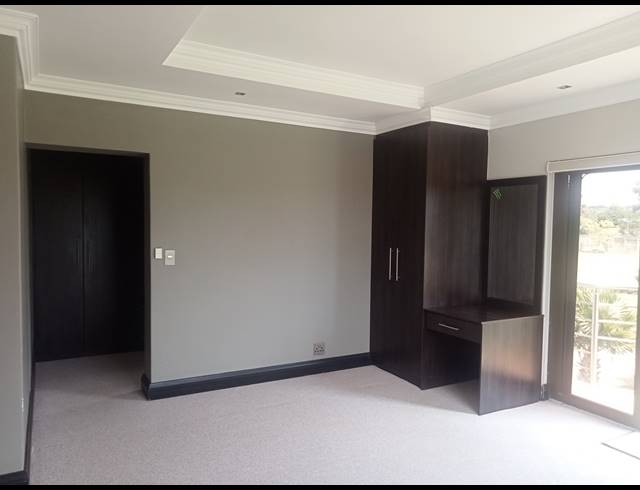 5 BEDROOM HOUSE FOR SALE IN BLUE SADDLE RANCHES